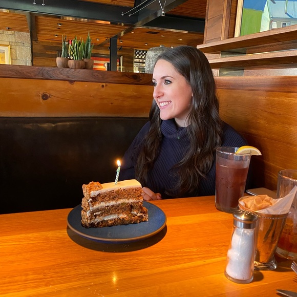 Meet your Posher, Rachel - Picture 6 of 15